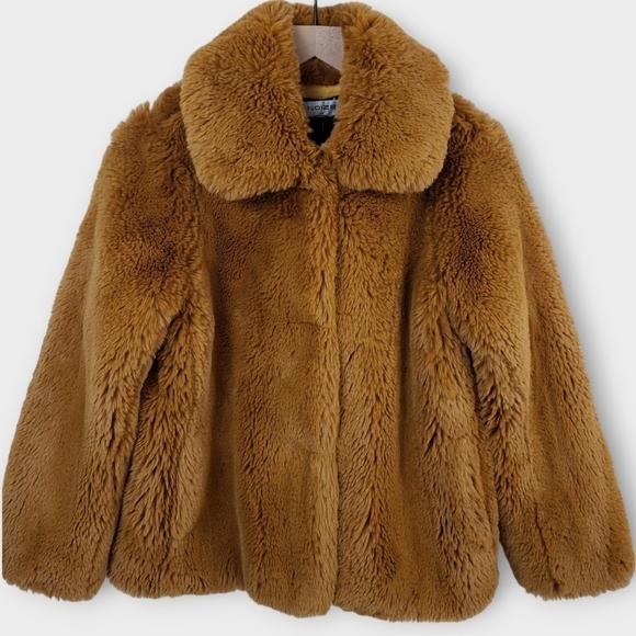 NOIZE Faux Fur Carly Coat - Picture 10 of 15